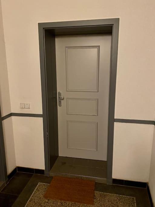 Ein Gemuetlicher Platz Im Gruenderzeitviertel Chemnitz Exterior foto